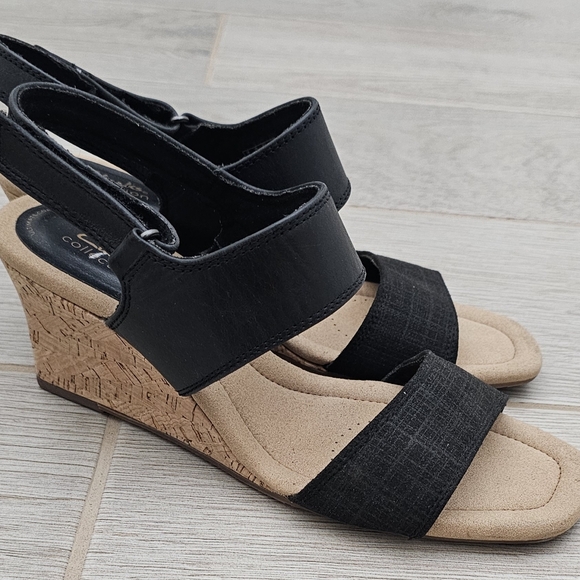 Sandals ClarksWomen's Kyarra Faye Slingback Wedge 9.5 Black - Picture 3 of 7